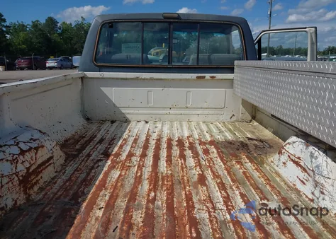 1989 Ford F250 из США, поврежденный, VIN 1FTEF26Y2KNB61498